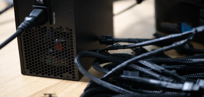 Selamat Tinggal 'Cable Management' Neraka: Era Modular Magnetik Mengubah Wajah PC Rakitan di 2026